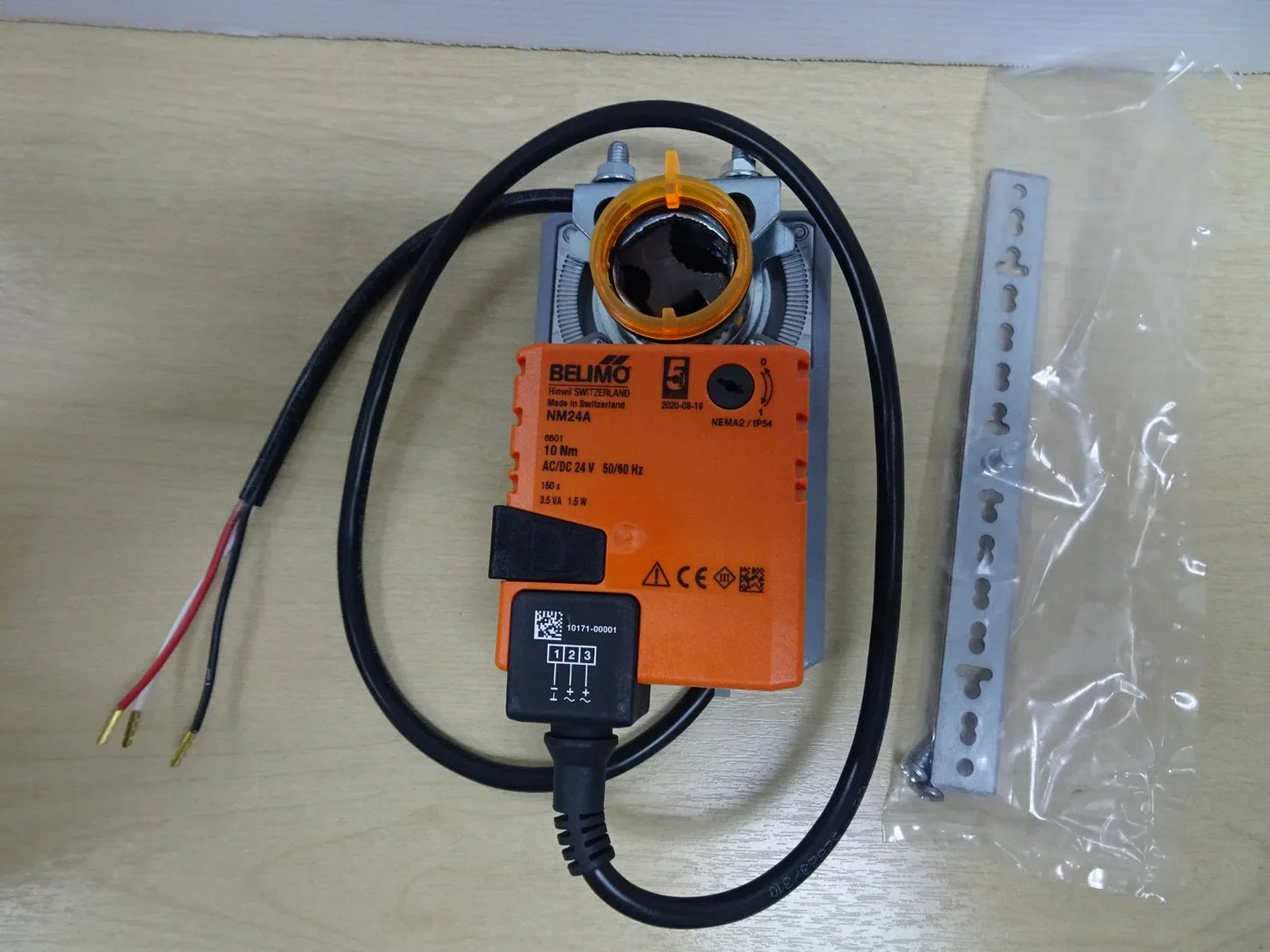 Damper Actuators - Belimo 10Nm 1/2 Wire Control Damper Actuator 24V NM24A HVAC Air-side