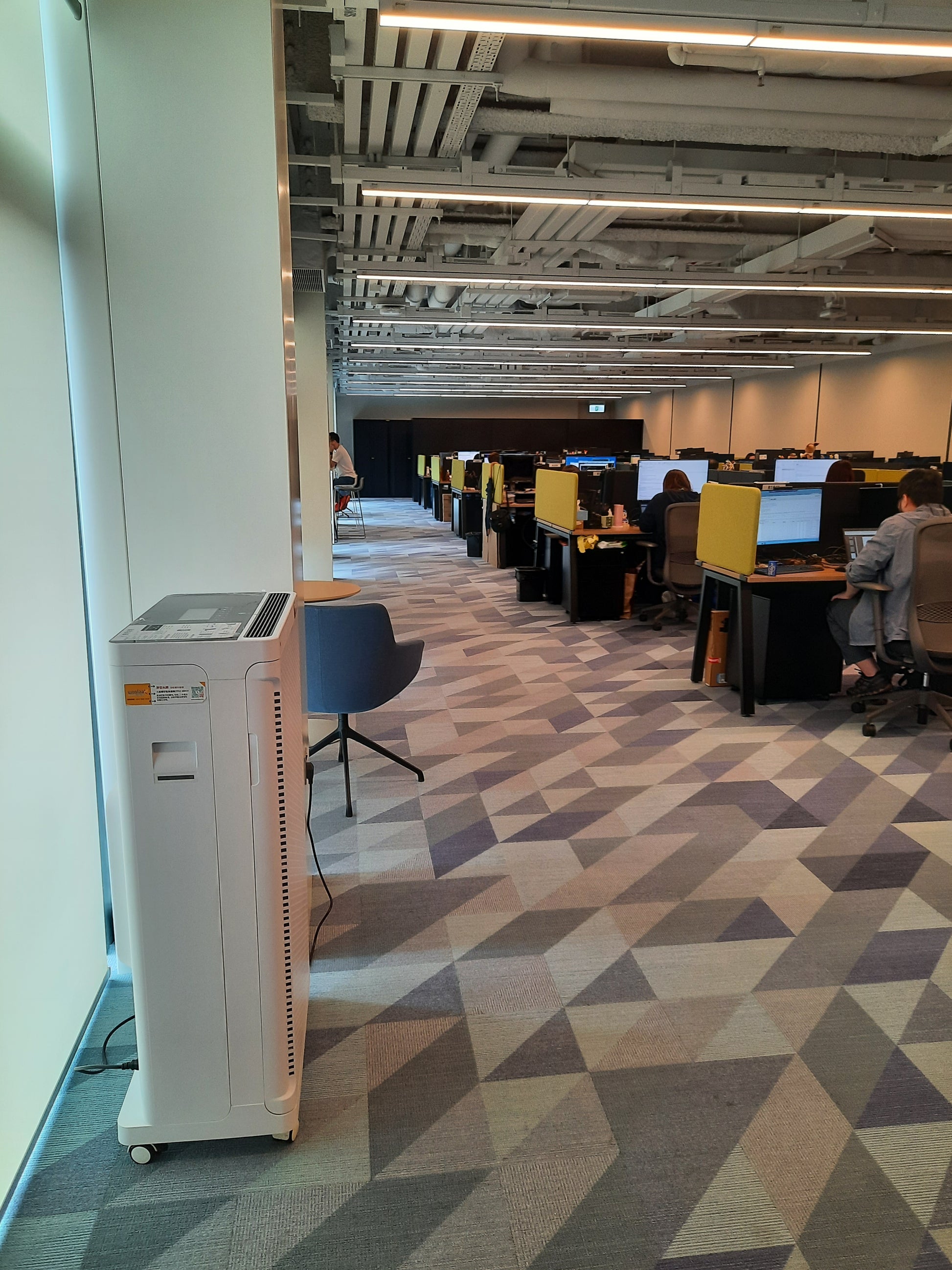 Cleaners - X8 Smart Germicidal Air Purifier HEPA + UV-C + Anion -- Monthly Rental