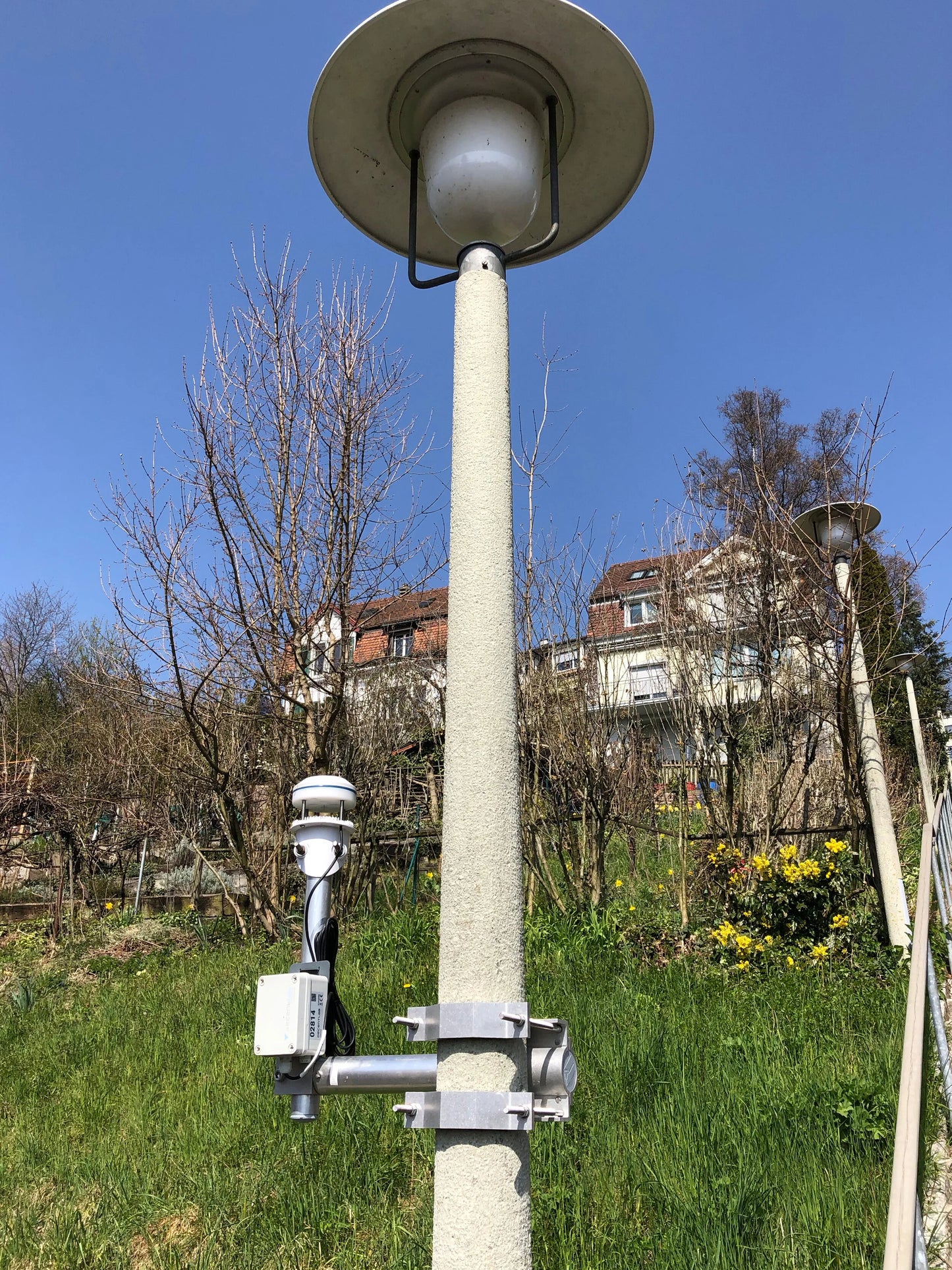 DecentLab Mini Weather Station Battery LoRaWAN Wind Temperature