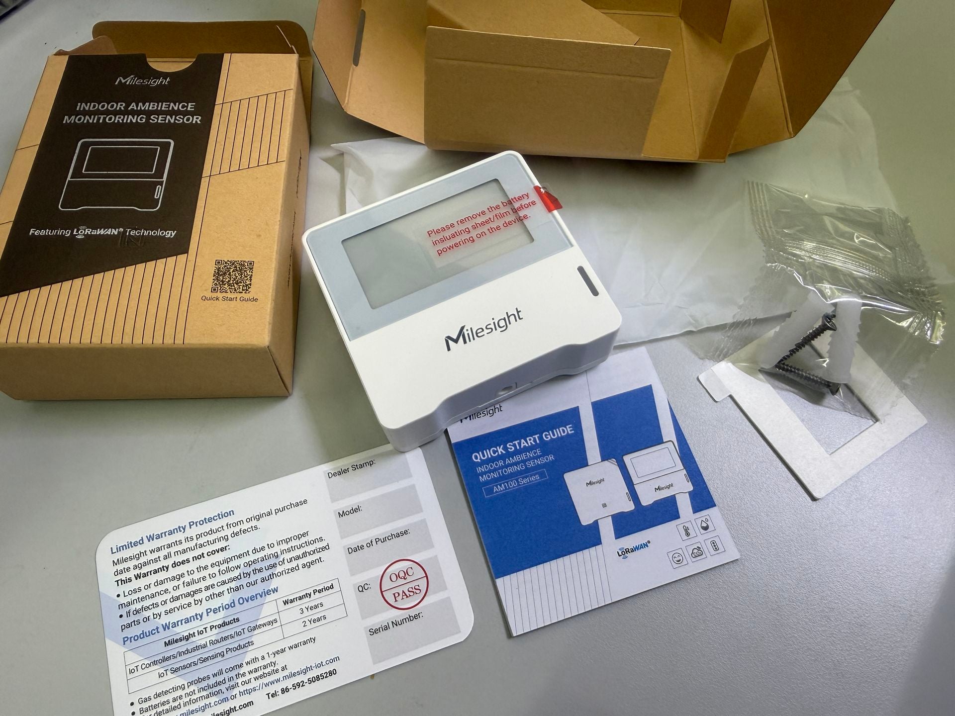 Sensors - Milesight Indoor Air Quality Monitor LoRa IAQ CO2 Relative Humidity eInk Battery
