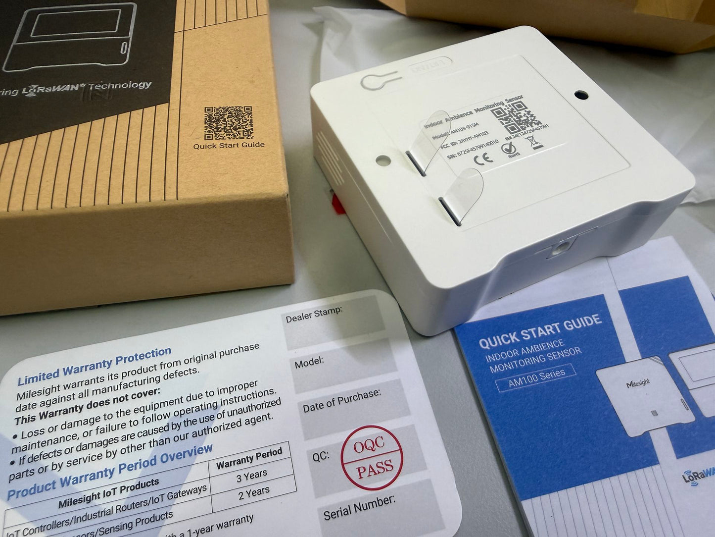 Sensors - Milesight Indoor Air Quality Monitor LoRa IAQ CO2 Relative Humidity eInk Battery